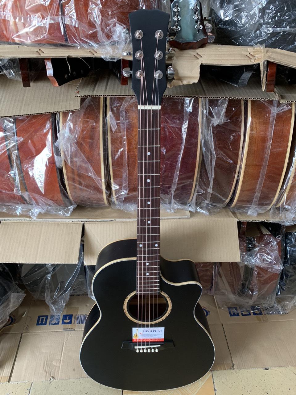 dan-guitar-acoustic-mau-den-go-nguyen-tam (5)
