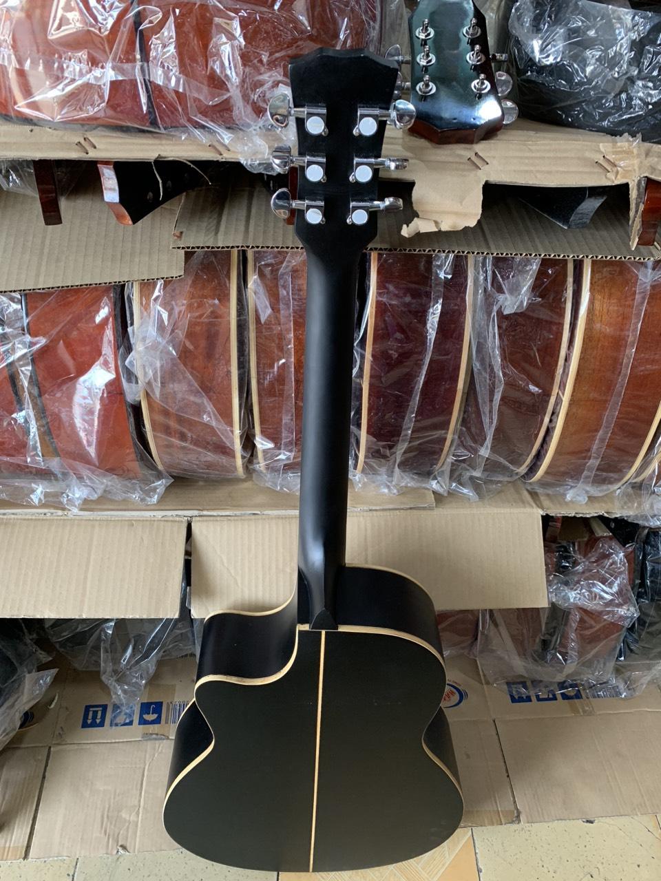 dan-guitar-acoustic-mau-den-go-nguyen-tam (6)