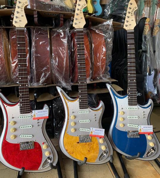 Guitar Điện Cổ nhạc phím lõm - Tesco (Có sẵn tiếng octave 2)