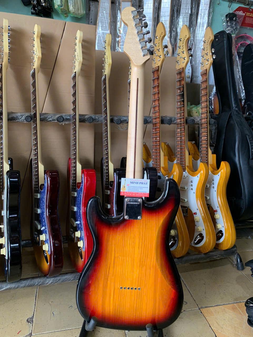 guitar-phim-lom-dien-fender-go-tu-nhien-sunburst (5)