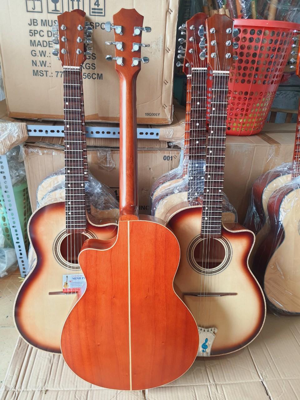 guitar-phim-lom-go-hong-dao-ky-mp-vc3 (4)