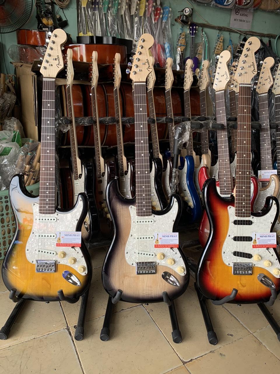 shop-guitar-dien-gia-re-tphcm (2)
